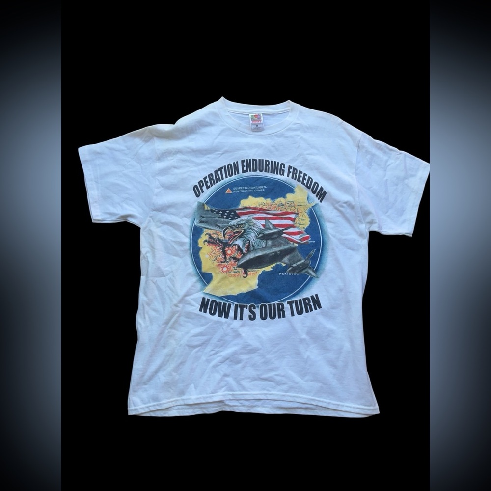 ✨White vintage Operation Enduring Freedom T-shirt✨